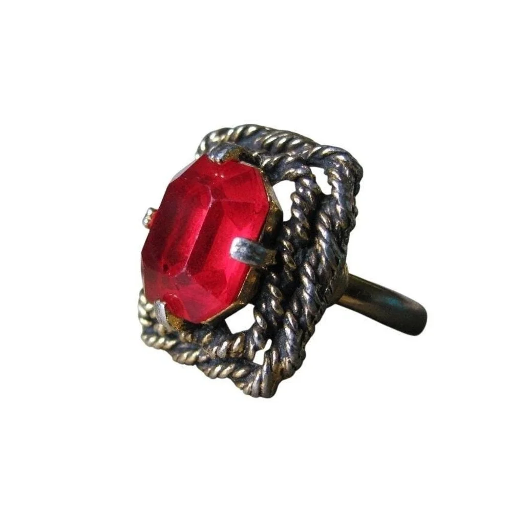 Sarah Coventry Vtg Red Glass‎ Emerald Cut Cocktail Ring Antiqued Adjustable Band